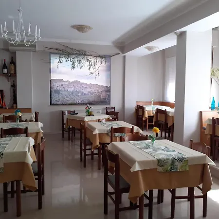 Otel Tirrenia