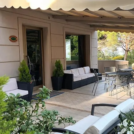 Tirrenia Otel 3*