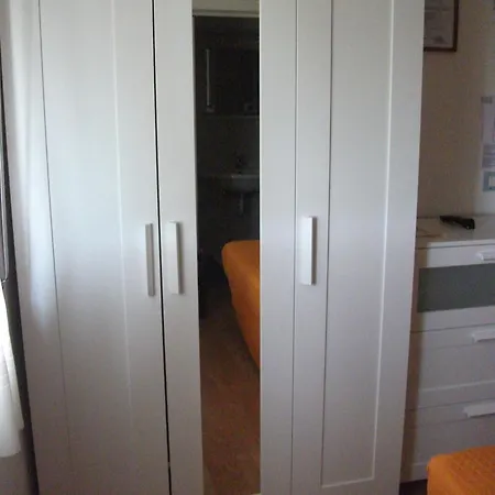Tirrenia Otel 3*