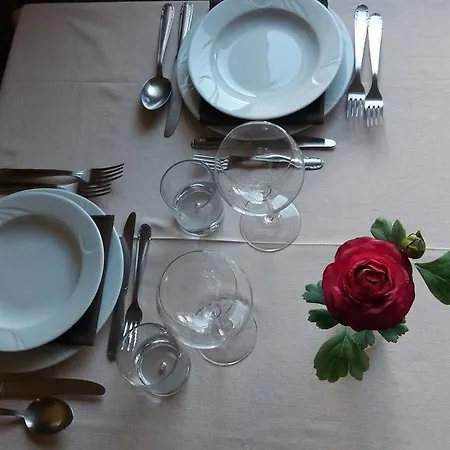 Tirrenia Otel 3*